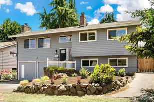310 Pine St, Edmonds, WA 98020 - Photo 1