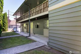 703 Broadway St, Arlington, WA 98223 - Photo 1