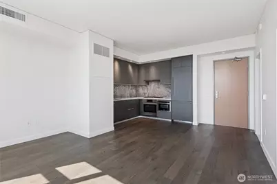 2510 6th Avenue #2705, Seattle, WA 98121 - Photo 15