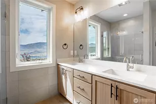 926 Long Dr, Chelan, WA 98816 - Photo 17