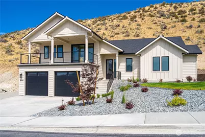 926 Long Drive, Chelan, WA 98816 - Photo 1