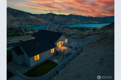 926 Long Drive, Chelan, WA 98816 - Photo 3