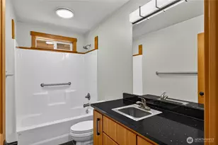 5621 Paradise Ln, Anacortes, WA 98221 - Photo 23
