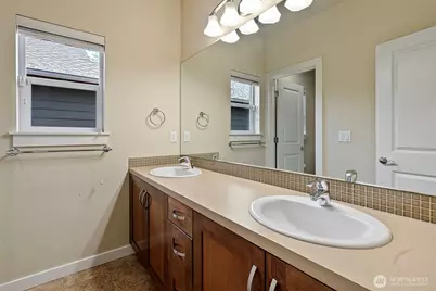 15372 SE 160th Place, Renton, WA 98058 - Photo 7