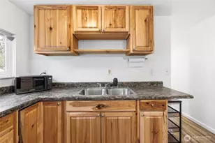 8397 Golden Valley Blvd, Maple Falls, WA 98266 - Photo 11