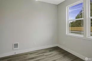 1412 E 51st St, Tacoma, WA 98404 - Photo 11