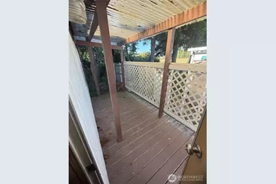 2210 Old Highway 99 Road S #9, Mount Vernon, WA 98273 - Photo 5