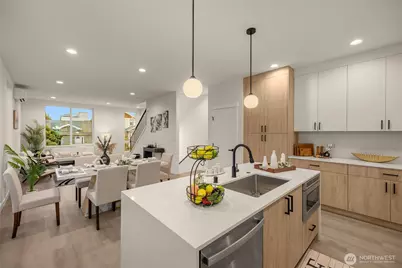 4514 A Corliss Avenue N, Seattle, WA 98103 - Photo 9