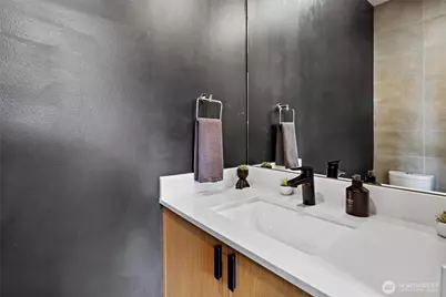 724 S Willow Street, Seattle, WA 98108 - Photo 33