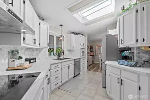 836 Harman Way S, Orting, WA 98360 - Photo 15
