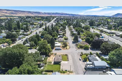 1385 Tedford Street SE, East Wenatchee, WA 98802 - Photo 37