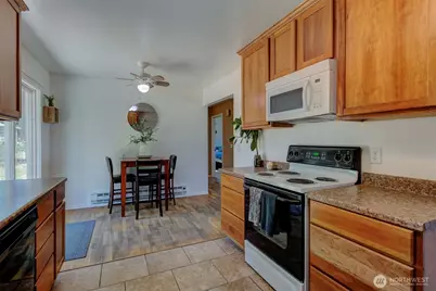 1385 Tedford Street SE, East Wenatchee, WA 98802 - Photo 13