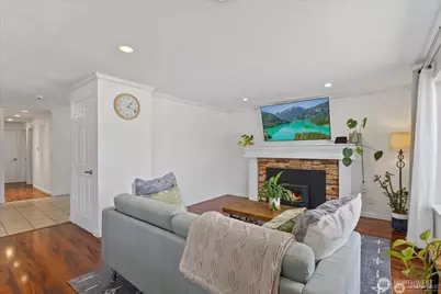 6004 99th Street NE, Marysville, WA 98270 - Photo 3