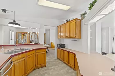 8548 Juniper Place, Maple Falls, WA 98266 - Photo 13