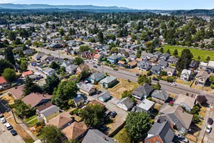 1713 Burwell St, Bremerton, WA 98337 - Photo 9
