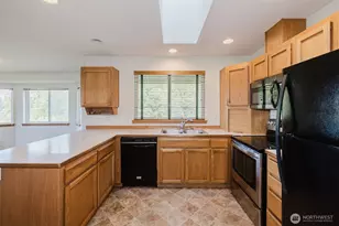 5305 Harbor Ridge Dr, Bremerton, WA 98312 - Photo 21