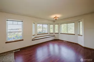 5305 Harbor Ridge Dr, Bremerton, WA 98312 - Photo 11