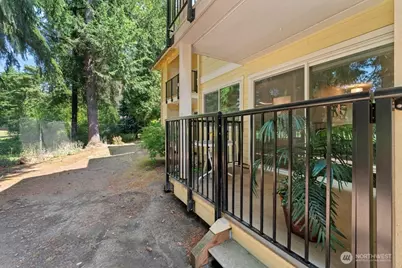 14602 NE 51st Street #D1, Bellevue, WA 98007 - Photo 19