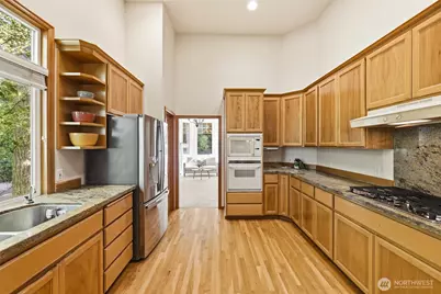 11033 169th Place NE, Redmond, WA 98052 - Photo 13