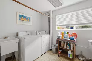 3637 Woodlawn Ave N, Seattle, WA 98103 - Photo 25