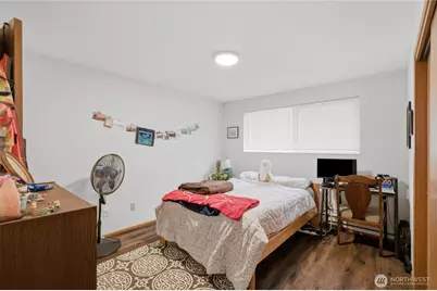3637 Woodlawn Avenue N, Seattle, WA 98103 - Photo 13