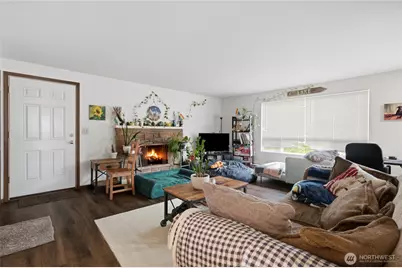3637 Woodlawn Avenue N, Seattle, WA 98103 - Photo 11