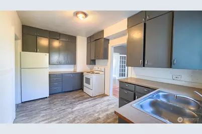 513 W 2nd Street, Aberdeen, WA 98520 - Photo 9