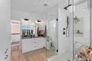 916 NW 56th St, Seattle, WA 98107 - Photo 17