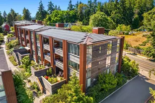 211 Wyatt Way NW, Bainbridge Island, WA 98110 - Photo 37