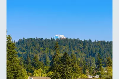 211 Wyatt Way NW #B204, Bainbridge Island, WA 98110 - Photo 19