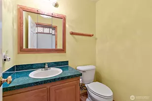 21503 21st St E, Lake Tapps, WA 98391 - Photo 17
