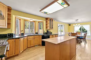 21503 21st St E, Lake Tapps, WA 98391 - Photo 13