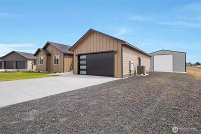 6425 Road 2.15 NE, Moses Lake, WA 98837 - Photo 3