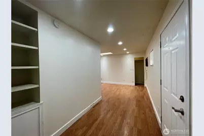 13729 Stone Avenue N, Seattle, WA 98133 - Photo 17