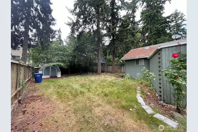13729 Stone Avenue N, Seattle, WA 98133 - Photo 19