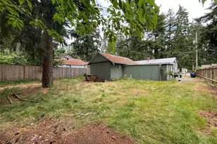 13729 Stone Ave N, Seattle, WA 98133 - Photo 21