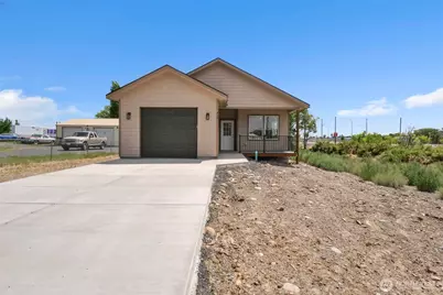 419 5th Ave SE, Soap Lake, WA 98851 - Photo 1