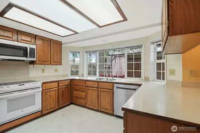 9219 Donna Court SE, Olympia, WA 98513 - Photo 5