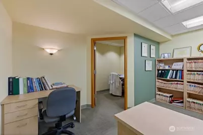 7820 - 7822 27th Street W #A, University Place, WA 98466 - Photo 5