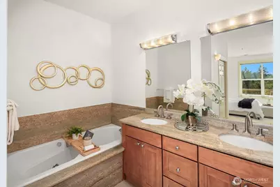 10042 Main Street #505, Bellevue, WA 98004 - Photo 15