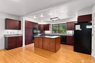 8123 Veterans Dr SW, Lakewood, WA 98498 - Photo 7