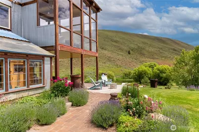 494 Rendezvous Road, Winthrop, WA 98862 - Photo 7