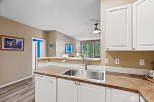 12712 Admiralty Way, Everett, WA 98204 - Photo 11