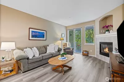 12712 Admiralty Way #B204, Everett, WA 98204 - Photo 5