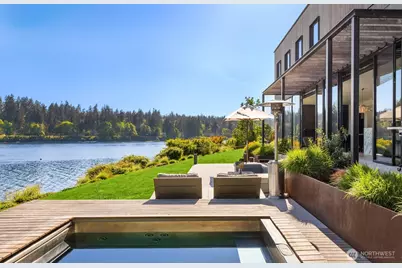 10555 NE Seaborn Road, Bainbridge Island, WA 98110 - Photo 21