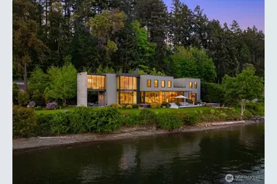10555 NE Seaborn Road, Bainbridge Island, WA 98110 - Photo 1