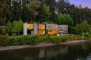 10555 NE Seaborn Rd, Bainbridge Island, WA 98110 - Photo 1