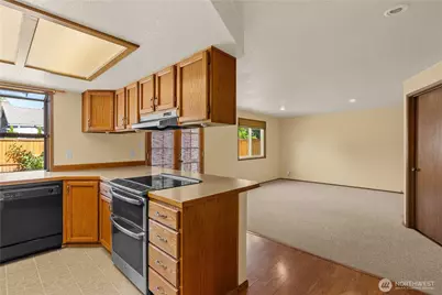 13700 SE 201st Street, Kent, WA 98042 - Photo 17