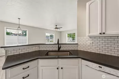 777 SE Magnoni, College Place, WA 99324 - Photo 7