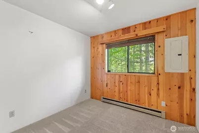 8625 Golden Valley Drive, Maple Falls, WA 98266 - Photo 13
